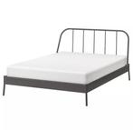 Ikea grijs metalen bed zonder lattenbodem, Ophalen