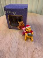 Winnie the pooh christmas is fur sharing, Ophalen of Verzenden, Winnie de Poeh of vrienden, Beeldje of Figuurtje