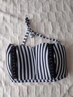 Asos bikinitop maat 80H nieuw!!, Wit, Nieuw, Ophalen of Verzenden, Bikini