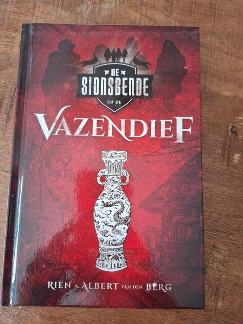 Albert van den Berg - De Sionsbende en de vazendief, Boeken, Kinderboeken | Jeugd | 10 tot 12 jaar, Zo goed als nieuw, Ophalen of Verzenden