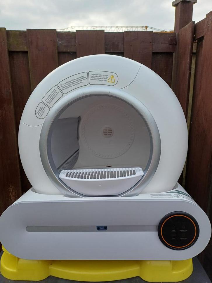 Automatische kattenbak, Dieren en Toebehoren, Kattenbakken, Zo goed als nieuw, Gesloten, Zelfreinigend, Ophalen of Verzenden