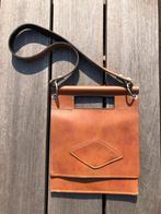 Vintage Tas / schoudertas bruin leer, Sieraden, Tassen en Uiterlijk, Tassen | Schoudertassen, Overige merken, Gebruikt, Bruin