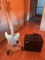 Squier Stratocaster, Muziek en Instrumenten, Ophalen, Zo goed als nieuw, Fender, Met versterker