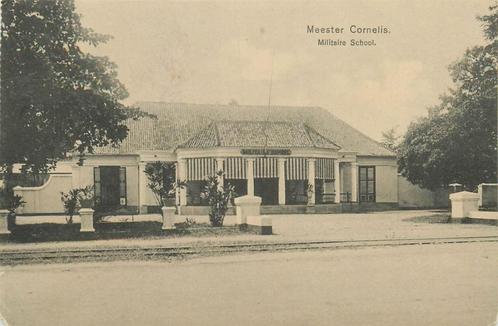 (701-348-021) Batavia Meester Cornelis Militaire School, Verzamelen, Ansichtkaarten | Buitenland, Overig Europa, Verzenden