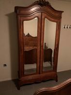 Te koop antieke kuif kast, Ophalen