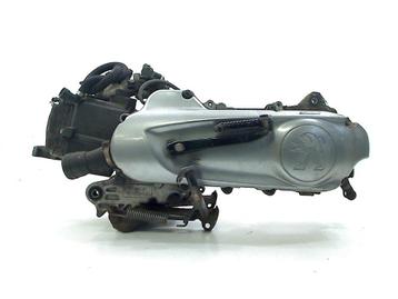 MOTORBLOK E4 Peugeot Kisbee E5 50 2021- (13QMB-J) beschikbaar voor biedingen