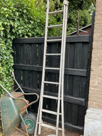 Ladder beschikbaar voor biedingen