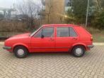 Volkswagen Golf 1.6 1985 Rood | Belastingvrij én apk tm 2027, Auto's, Voorwielaandrijving, Stof, 74 pk, 4 cilinders