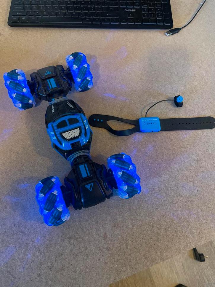 RC Auto Bestuurbaar met Handbeweging - Zonder Oplader, Kinderen en Baby's, Speelgoed | Buiten | Accuvoertuigen, Gebruikt, Ophalen