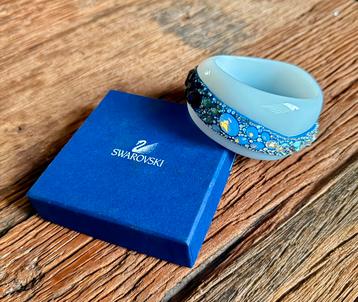 Swarovski armband beschikbaar voor biedingen