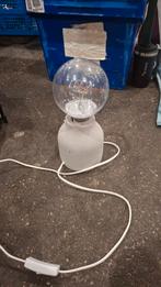 Retro Stijl Lamp met Glazen Bol, Huis en Inrichting, Lampen | Vloerlampen, 100 tot 150 cm, Ophalen of Verzenden, Retro, Glas