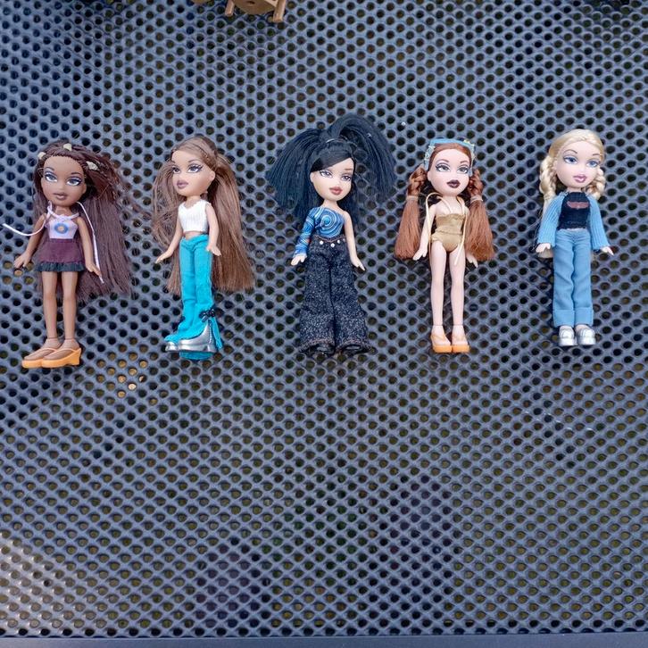 Bratz Poppen -11 cm (nieuwstaat), Verzamelen, Poppetjes en Figuurtjes, Zo goed als nieuw, Ophalen of Verzenden