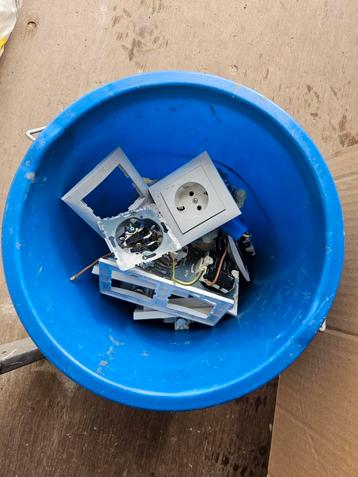 Berker Stopcontacten & Schakelaars beschikbaar voor biedingen