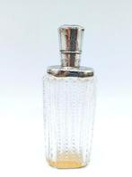 Kristallen parfumflesje met zilveren dop. 19e eeuws., Antiek en Kunst, Antiek | Glas en Kristal, Verzenden