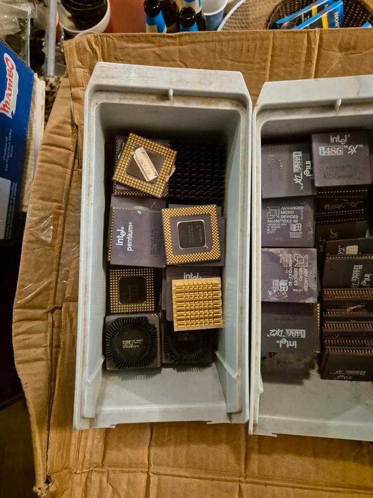 Gezocht Vintage Intel Processoren - Pentium & 486, Computers en Software, Processors, Gebruikt, Minder dan 2 Ghz, Ophalen of Verzenden