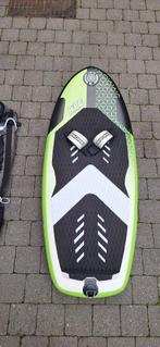 GONG HIPE 4'11 70l, enkele kleine gebruikssporen, Ophalen, Zo goed als nieuw, Wingsurf-board