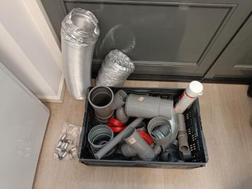 Diverse Pvc en spiro buis stukken henco pers koppelingen beschikbaar voor biedingen