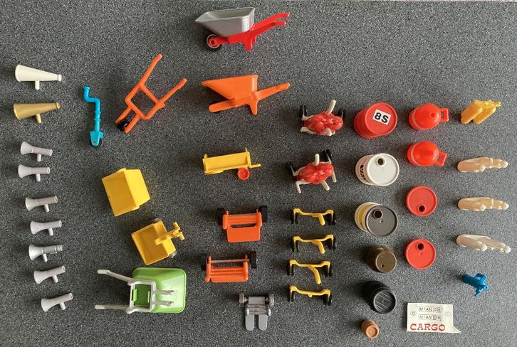 Playmobil kruiwagen karretje drumvat persluchtfles megafoons, Kinderen en Baby's, Speelgoed | Playmobil, Zo goed als nieuw, Ophalen of Verzenden