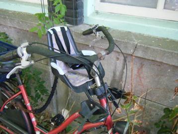 kinderzitje, bobike mini beschikbaar voor biedingen