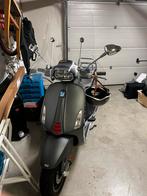 Vespa sprint 2018. 4000km. Nieuwstaat., Fietsen en Brommers, Scooters | Vespa, Ophalen of Verzenden, Zo goed als nieuw