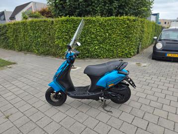 Piaggio Zip 45 BROM 4T 2018 SP CANDY BLUE FULL OPT. GARANTIE beschikbaar voor biedingen