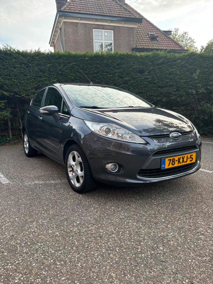 Ford Fiësta 1.25 Titanium 60KW 5DR 2010 Grijs, Auto's, Ford, Particulier, Fiësta, Benzine, B, Hatchback, Handgeschakeld, Origineel Nederlands