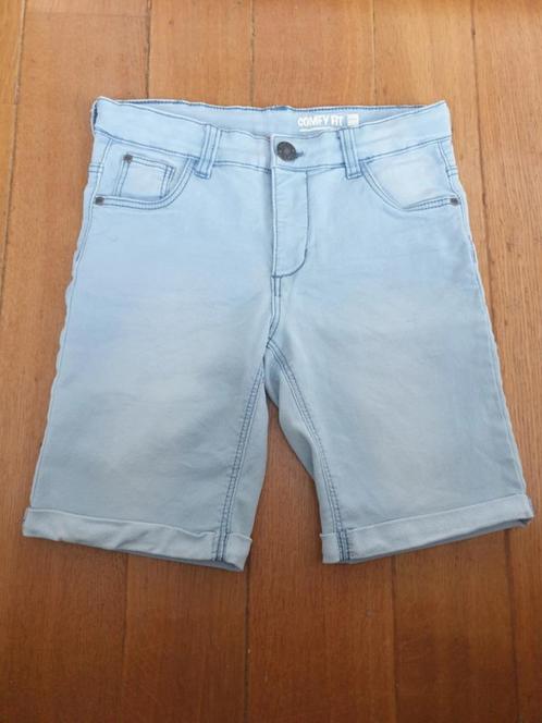 Hema jeans short 134 - 140 korte spijkerbroek jongen, Kinderen en Baby's, Kinderkleding | Maat 134, Zo goed als nieuw, Jongen
