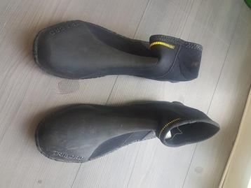 Neopreen duik / waterschoen maat 42 / 43 beschikbaar voor biedingen
