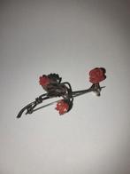 Antieke broche.  Zilver met bloedkoraal, Antiek en Kunst, Antiek | Goud en Zilver, Ophalen of Verzenden, Zilver