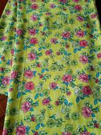 Vintage voering, chiffon stof in groen/geel roze bloem (R5), Hobby en Vrije tijd, Nieuw, 30 tot 200 cm, Ophalen of Verzenden, 120 cm of meer