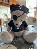 Piraten knuffelbeer ca 50 cm hoog / vlag en bordje, Ophalen of Verzenden, Zo goed als nieuw, Stoffen beer, Overige merken
