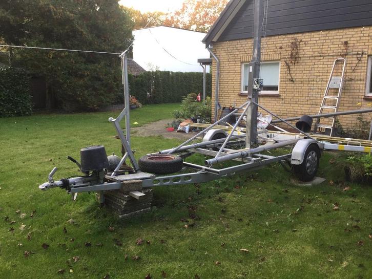 Antennemast op aanhanger, Telecommunicatie, Antennes en Masten, Gebruikt, Mast, Ophalen