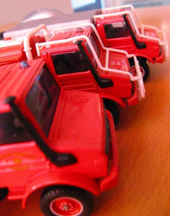 3x echtoud 1988 MERCEDES UNIMOG brandweer SOLIDO 1/43 metaal, Hobby en Vrije tijd, Modelauto's | 1:43, Nieuw, Tractor of Landbouw