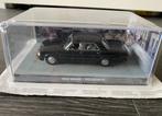 GAZ Volga James Bond, Hobby en Vrije tijd, Modelauto's | 1:43, Ophalen of Verzenden, Zo goed als nieuw, Auto, Universal Hobbies