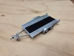 Schuco Autoambulance. Schaalmodel 1:43. Oprijaanhanger, Hobby en Vrije tijd, Modelauto's | 1:5 tot 1:12, Ophalen of Verzenden