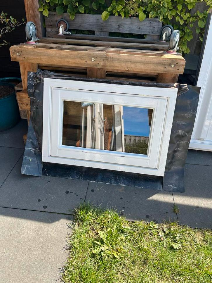 Hardhouten Kiepraam Klepraam kozijn bouw, Doe-het-zelf en Verbouw, Kozijnen en Schuifpuien, Gebruikt, Raamkozijn, Hout, 75 tot 150 cm