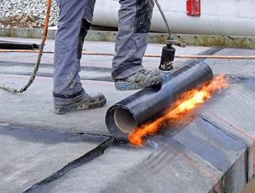 Bitumide dak vervangen/repareren lekkage plat dak beschikbaar voor biedingen
