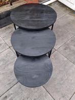 3 zwarte metalen salontafels van mangohout merk Goossens.Ø74, Huis en Inrichting, Ophalen, Zo goed als nieuw