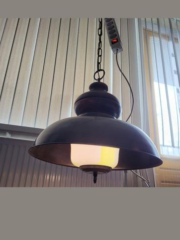 Landelijke hanglamp hout/melkglas