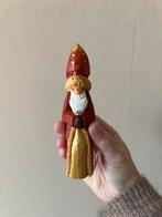 Handgemaakte houtgesneden kerstman rood goud Santa, Ophalen of Verzenden, Nieuw