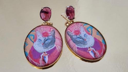 Oorbellen vorstelijke kat, Sieraden, Tassen en Uiterlijk, Oorbellen, Nieuw, Knopjes of Stekers, Overige materialen, Goud, Verzenden