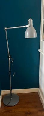IKEA Arod vloerlamp - grijs, Ophalen, Zo goed als nieuw, Metaal, 100 tot 150 cm