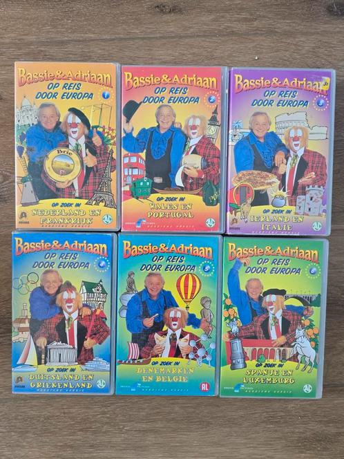 Bassie & Adriaan VHS Complete Set Europa herziene versie, Cd's en Dvd's, VHS | Film, Gebruikt, Nederlandstalig, Alle leeftijden