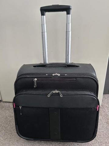 Laptop tas/reistas beschikbaar voor biedingen
