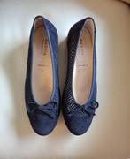 Donkerblauwe dames schoenen leer, Pumps, Blauw, Zo goed als nieuw, Ophalen