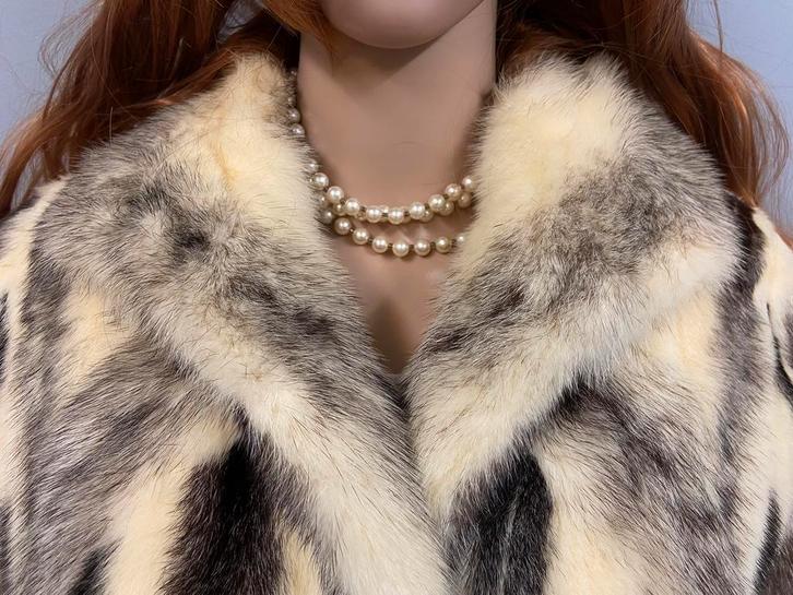 Prachtige vintage bontjas echt bont kwaliteitsmantel mantel, Kleding | Dames, Jassen | Winter, Zo goed als nieuw, Maat 38/40 (M)