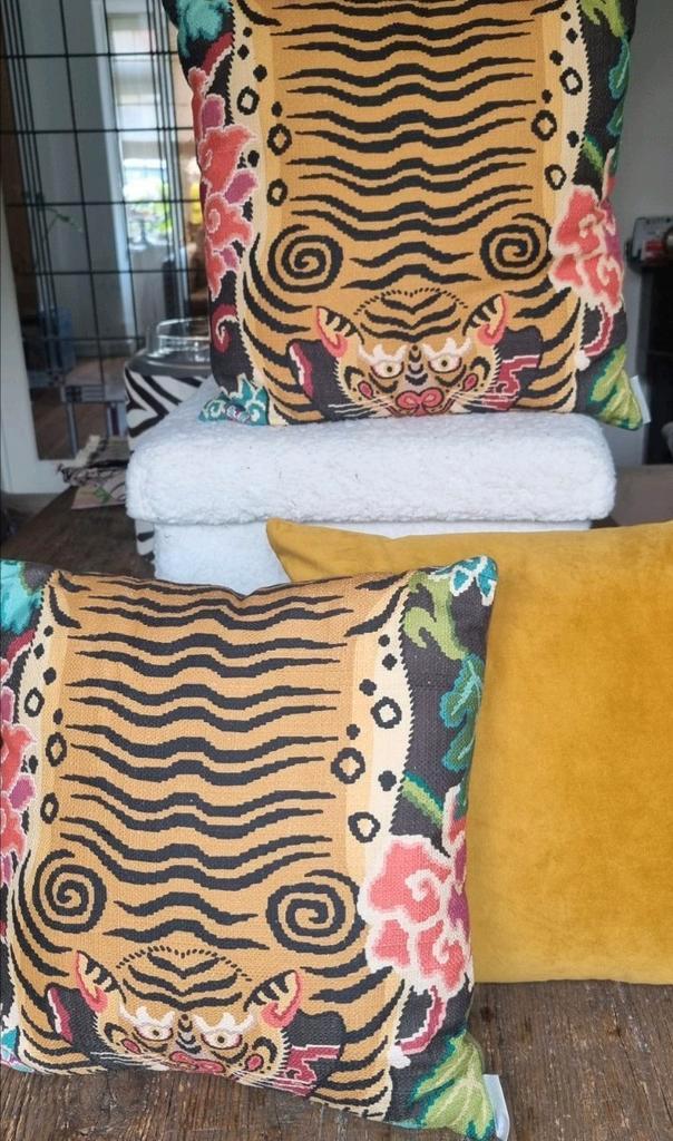 Tijger kussens, nieuw  40x40, 2 stuks, Huis en Inrichting, Woonaccessoires | Kussens, Nieuw, Overige kleuren, Vierkant, Verzenden