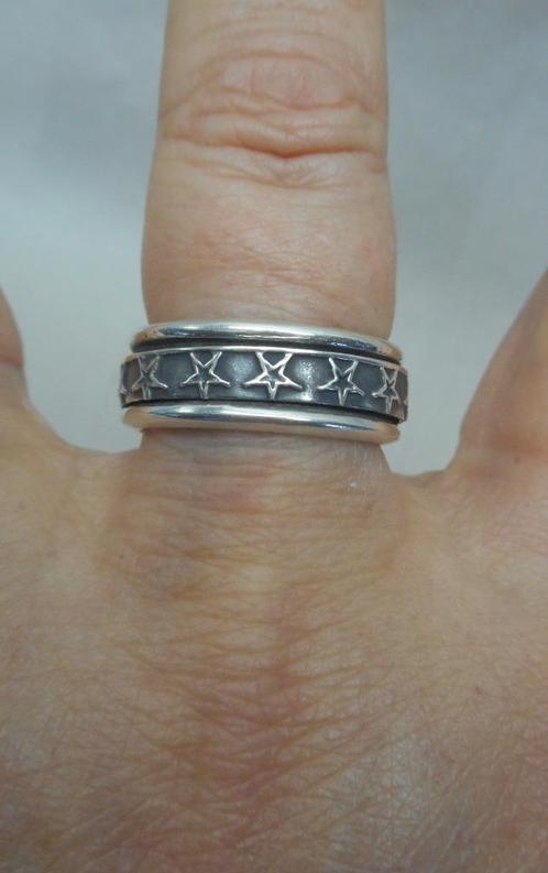 Zilveren ring draaibaar middenstuk sterren maat 18 nr.1392, Sieraden, Tassen en Uiterlijk, Ringen, Zo goed als nieuw, Dame, 17 tot 18