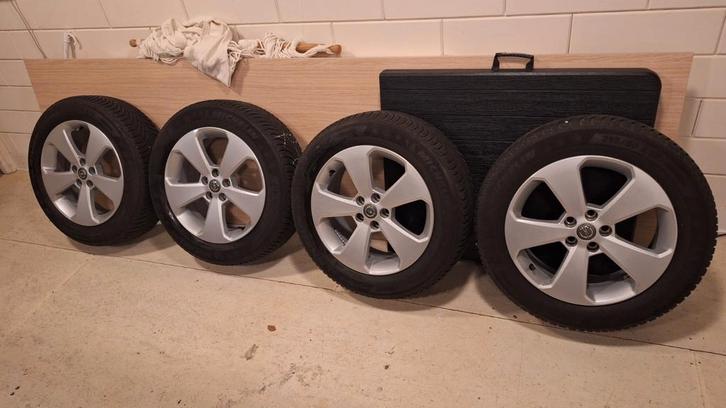 Winterbanden met aluminium velgen, Michelin, 215/60R17, Auto-onderdelen, Banden en Velgen, Banden en Velgen, Winterbanden, 17 inch