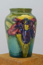 Walter Moorcroft Vaas in zeer goede staat Orchidee/Iris 1955, Ophalen of Verzenden